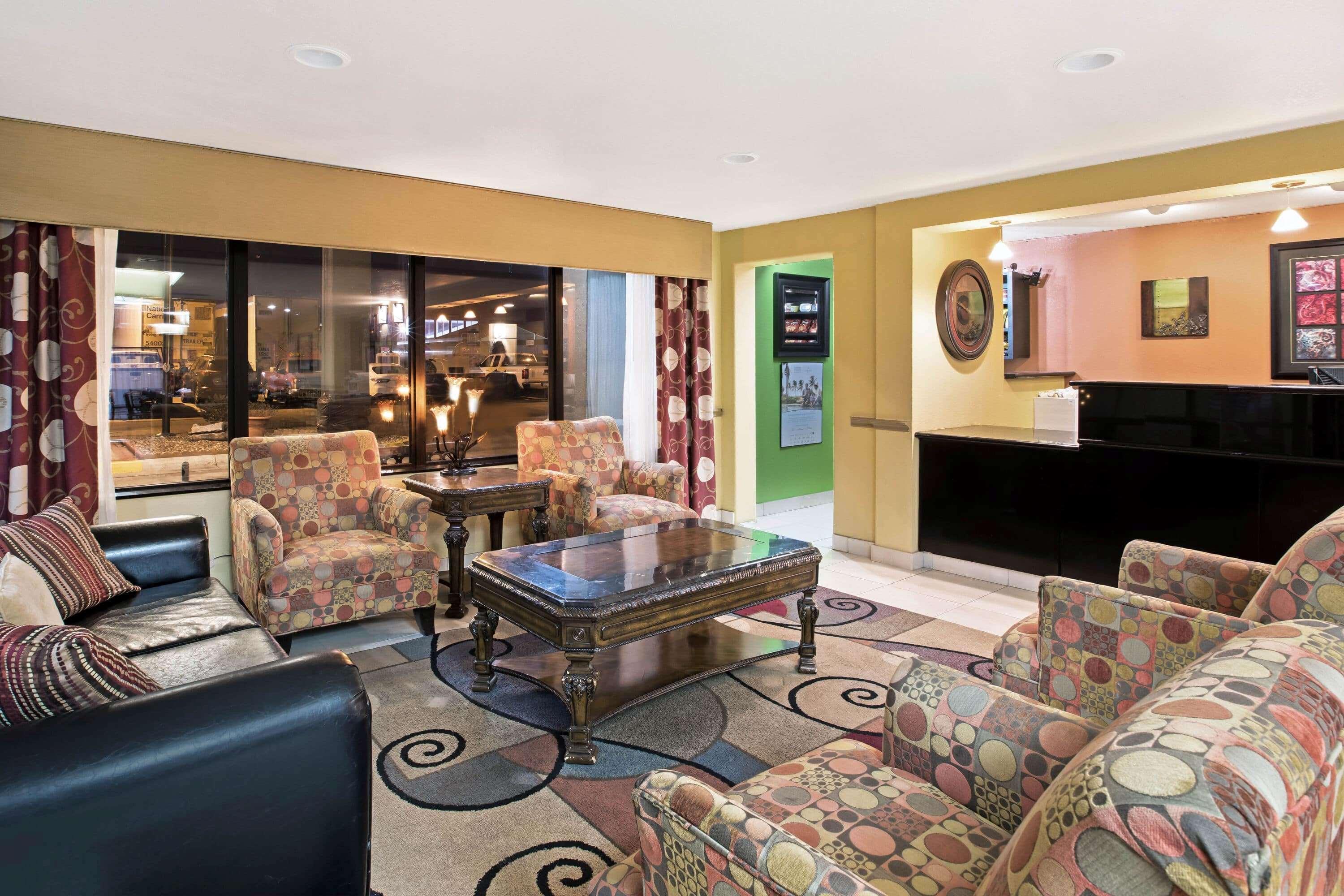 La Quinta By Wyndham Salina Hotell Exteriör bild
