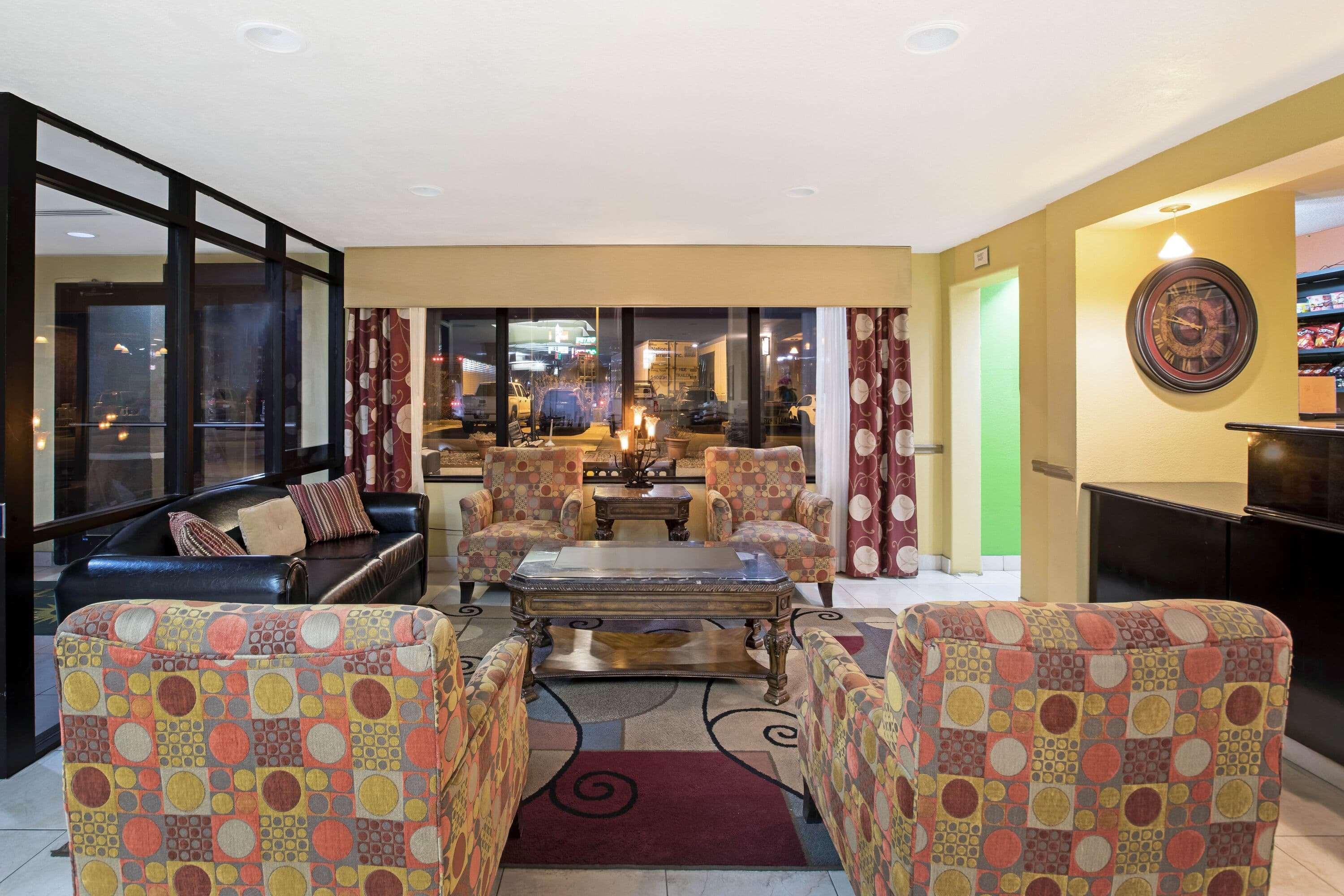 La Quinta By Wyndham Salina Hotell Exteriör bild